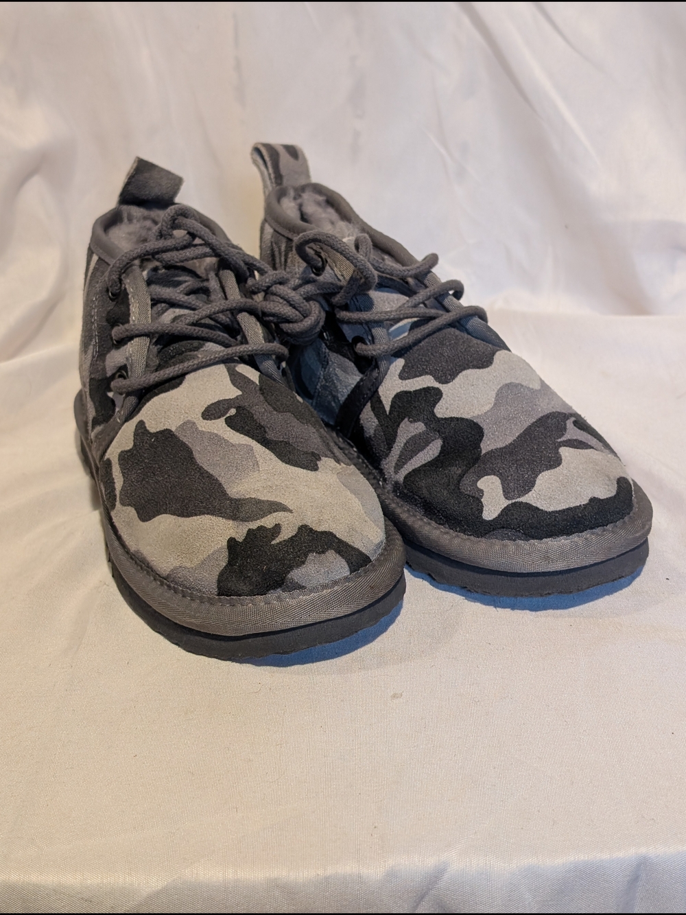 Alpine Design Gray and Black Camo Kids Lace-Up Chukka Boots